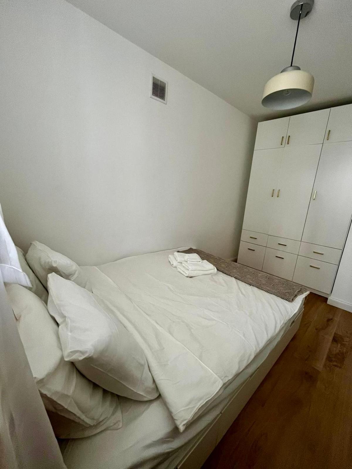 Apartament Mila - Muzeum Polin Lägenhet Warszawa Exteriör bild